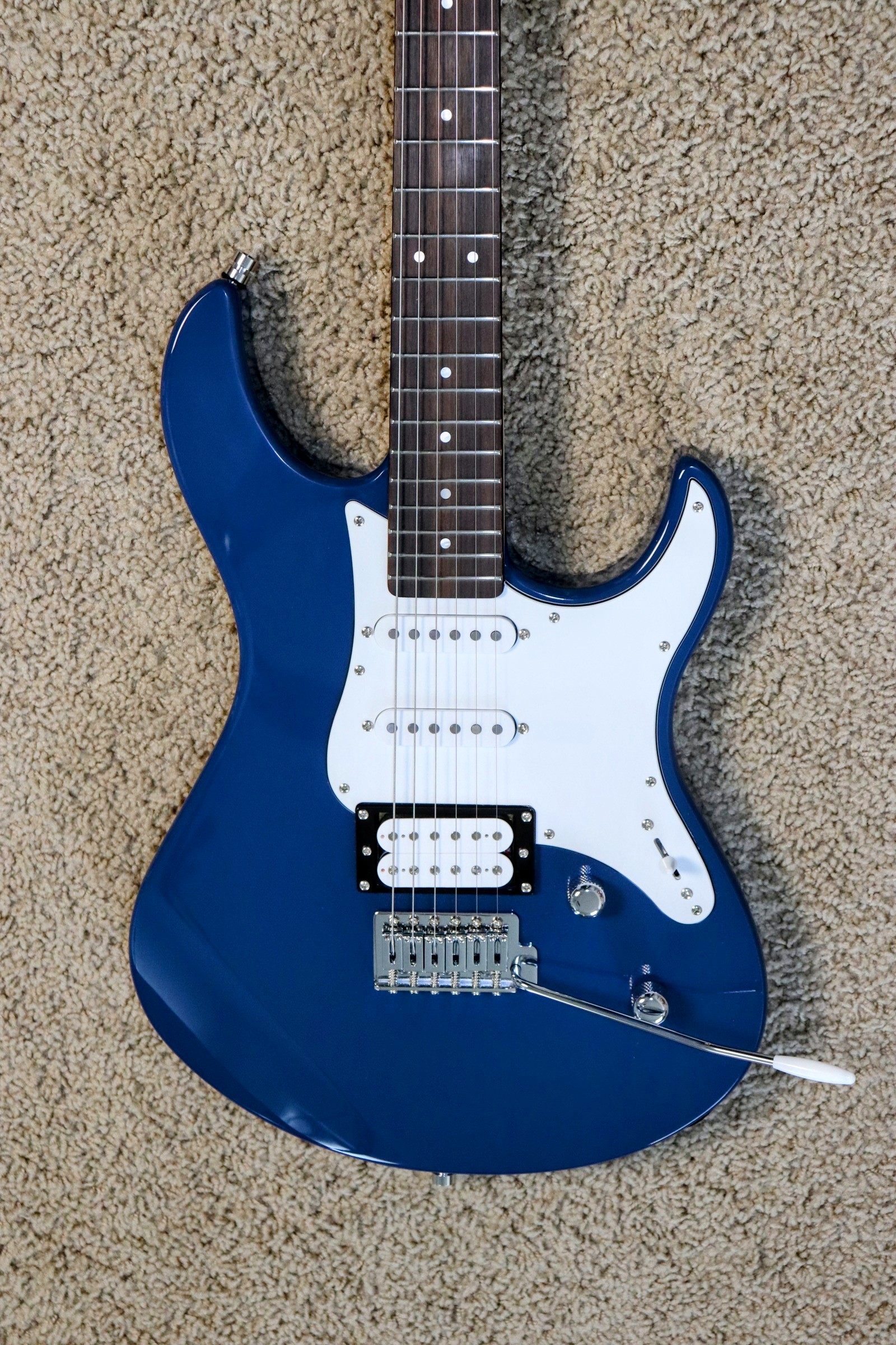 Yamaha pacifica 112V - 器材